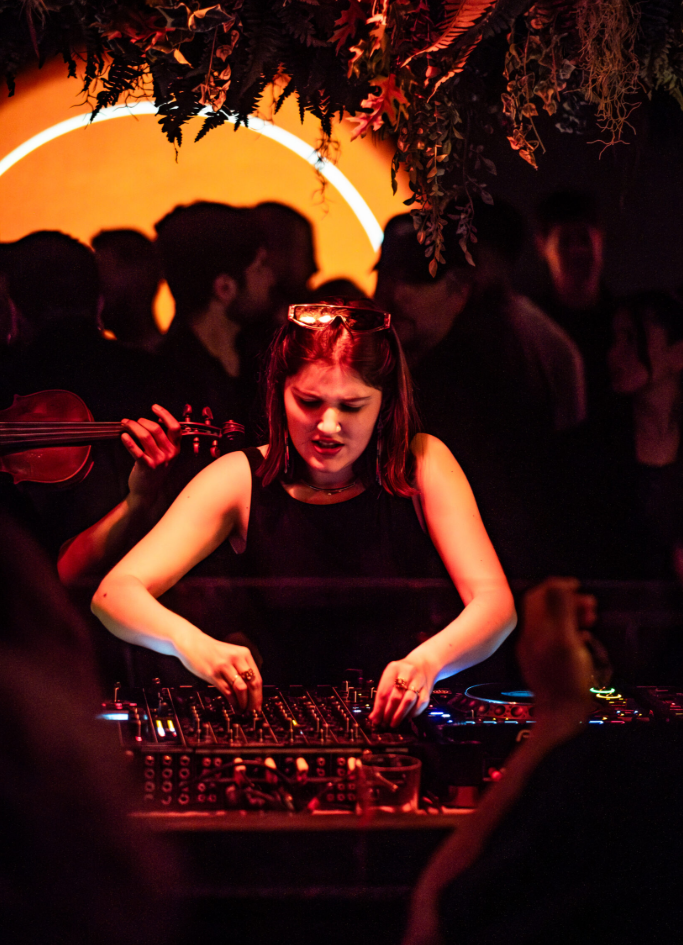 Tornasol 66 | electronic beats with live instruments